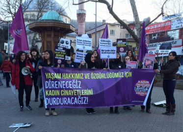 Kadın Cinayetlerini Durduracağız Platformu: "Bir kadın daha eksilmeyeceğiz"