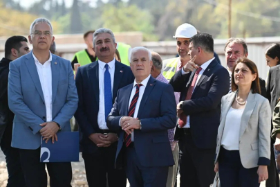 Bozbey, “Hatay Ulu Cami‘yi haziran 2026’da bitireceğiz”