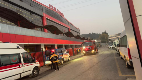 Bursa'da özel okulda çıkan yangında bir kişi hayatını kaybetti