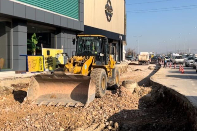 Trafiği rahatlatmak için Acemler kavşağına yeni şerit