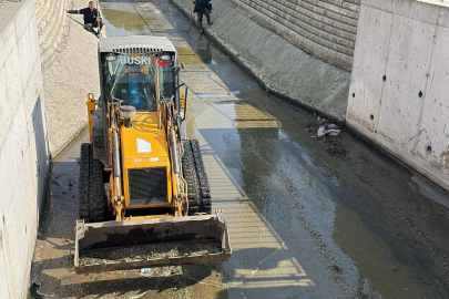 Gemlik Çarşı Deresi’nde kapsamlı temizlik çalışması başladı